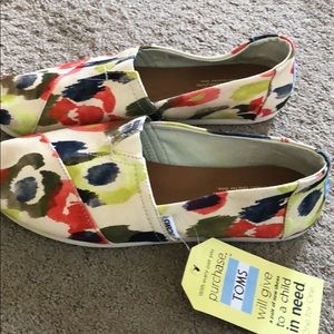 Toms shoes, floral print